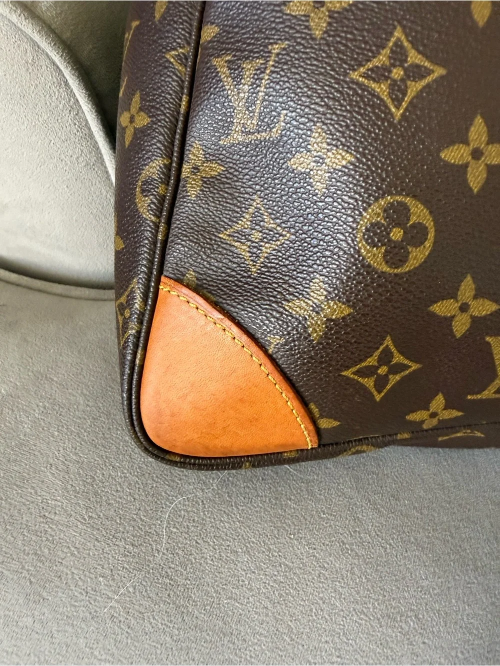 Louis Vuitton Rare Vintage Sac Balade w/Dustbag, lock & Key with COA